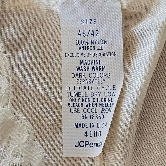 Vtg J.C. Penney Lingerie Camisole Tanktop Size 46/42 Slip Top Blouse‎ Non-Cling - Picture 4 of 7